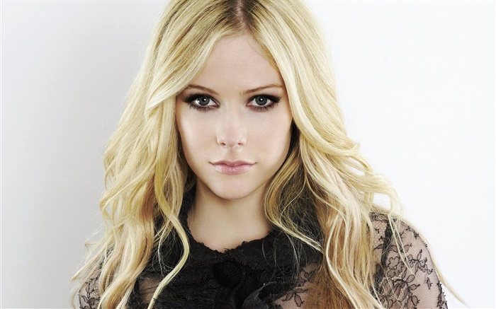 Avril Lavigne 03 Wallpapers Pictures Photos Images