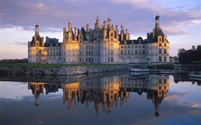Chambord Castle, Loire Valley, France Wallpapers Pictures Photos Images