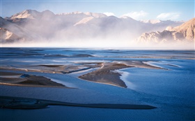Chinese landscape, lake, mountains, fog HD wallpaper
