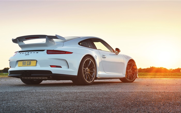 Porsche 911 GT3 UK-spec supercar Wallpapers Pictures Photos Images