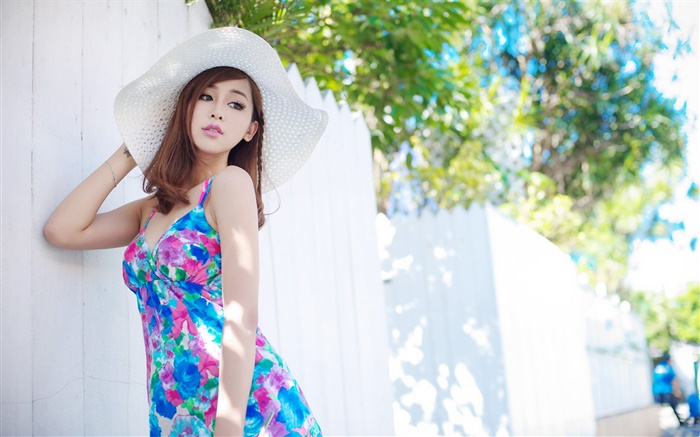 Summer blue skirt Asian girl Wallpapers Pictures Photos Images