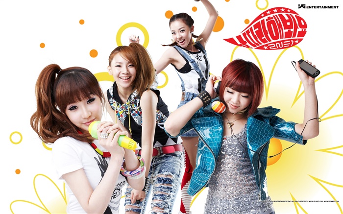 2NE1, Korean music girls 01 Wallpapers Pictures Photos Images