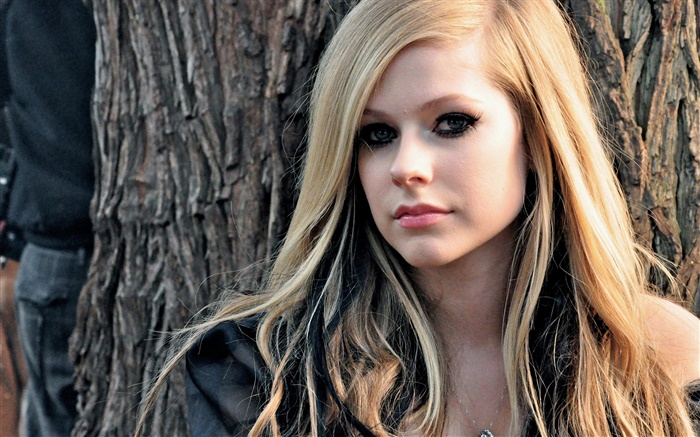 Avril Lavigne 09 Wallpapers Pictures Photos Images