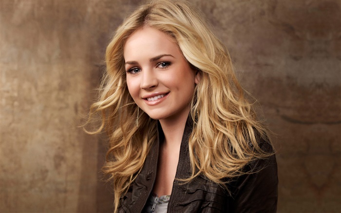 Britt Robertson 01 Wallpapers Pictures Photos Images