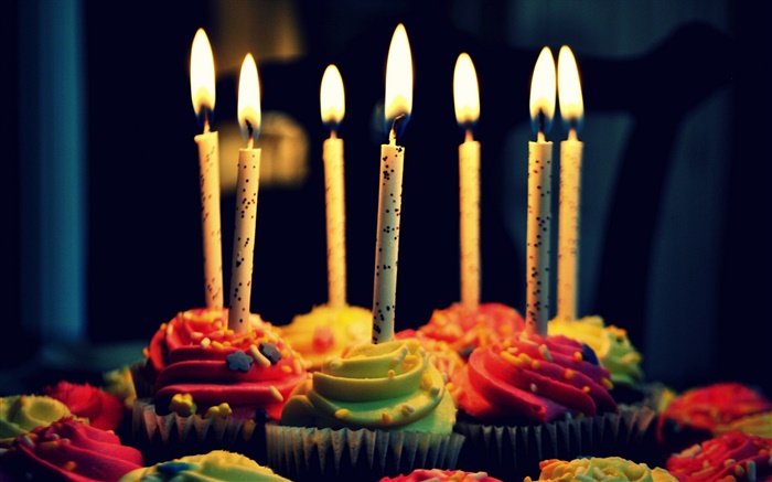 Cupcakes, cream, birthday, candles, fire Wallpapers Pictures Photos Images