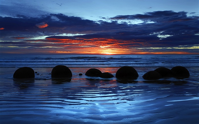 Moeraki Boulders, Koekohe Beach, sea, sunset, South Island, New Zealand Wallpapers Pictures Photos Images