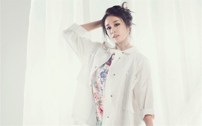 T-ARA, Korean music girls, Park Ji Yeon 02 Wallpapers Pictures Photos Images