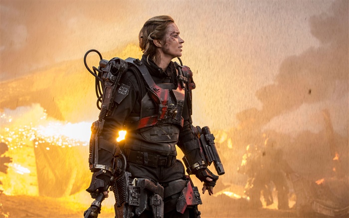 Emily Blunt in Edge of Tomorrow Wallpapers Pictures Photos Images