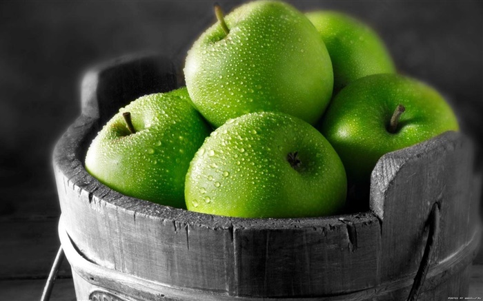 Green apples Wallpapers Pictures Photos Images