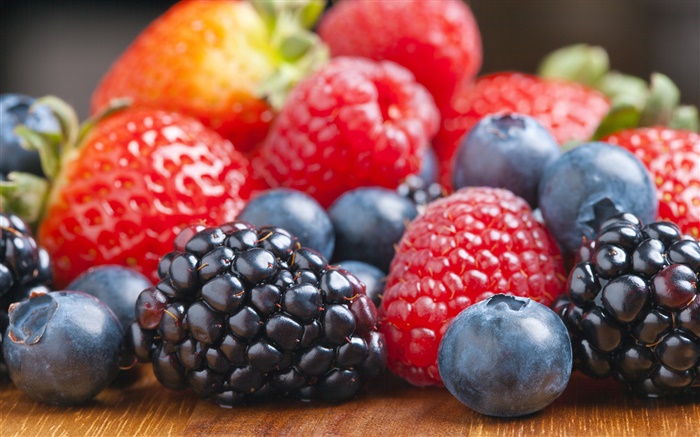 Many berries, blueberries, blackberries, strawberries, raspberries Wallpapers Pictures Photos Images
