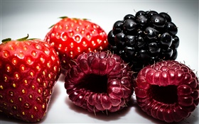 Strawberries, raspberries, blackberries HD wallpaper