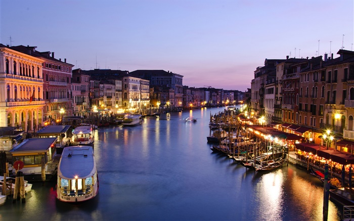 Night, Venice, Italy, canal, boats, houses, lights Wallpapers Pictures Photos Images