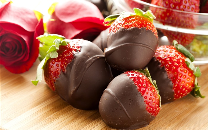 Strawberries, chocolate, dessert Wallpapers Pictures Photos Images