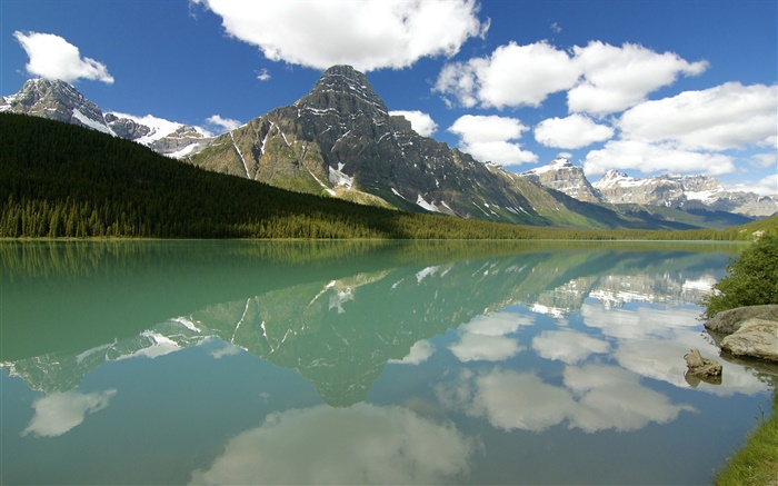 Waterfowl Lake, Banff National Park, Alberta, Canada, clouds, mountains, forest Wallpapers Pictures Photos Images