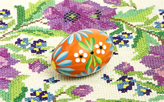 Easter egg, tablecloth Wallpapers Pictures Photos Images