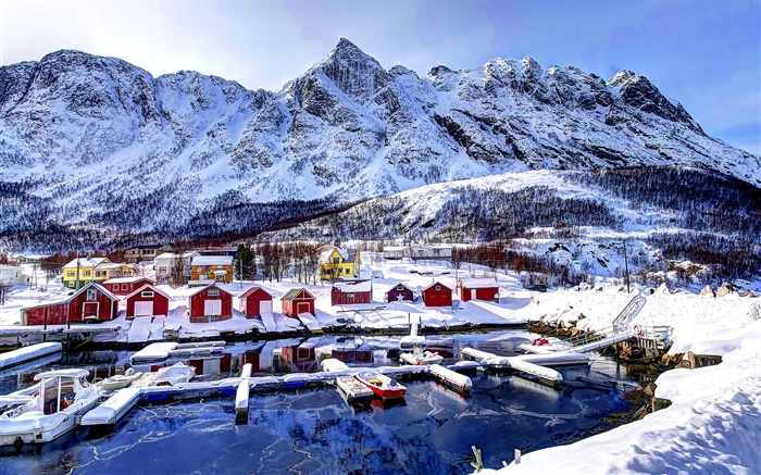 Norway in winter, snow, bay, mountains, houses, boats Wallpapers Pictures Photos Images