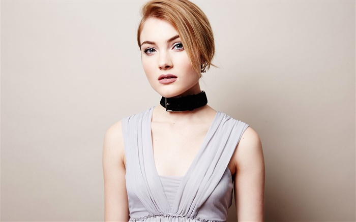 Skyler Samuels 02 Wallpapers Pictures Photos Images