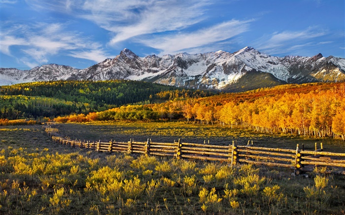 Beautiful autumn landscape, mountains, forest, fence Wallpapers Pictures Photos Images