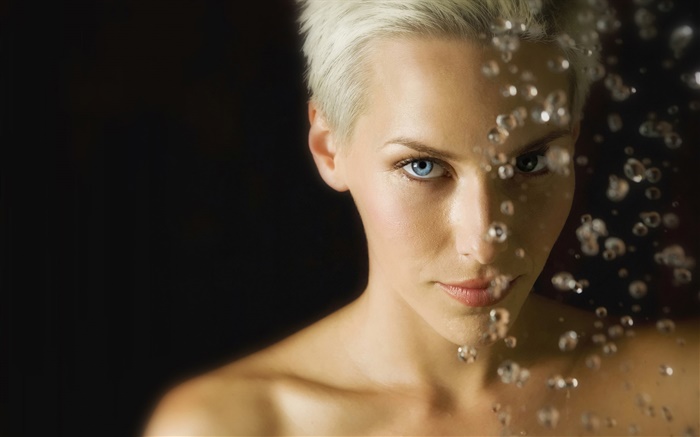Blue eyes girl, short hair, water drops Wallpapers Pictures Photos Images