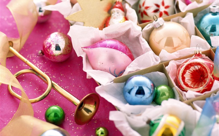 Christmas decoration, balls, ribbon Wallpapers Pictures Photos Images