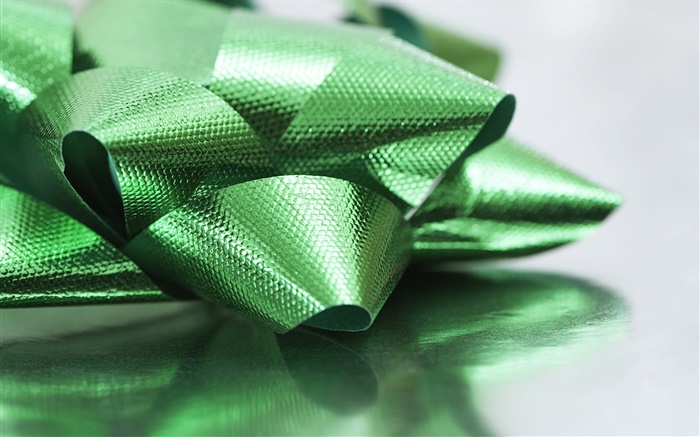 Green ribbon, Christmas decoration Wallpapers Pictures Photos Images