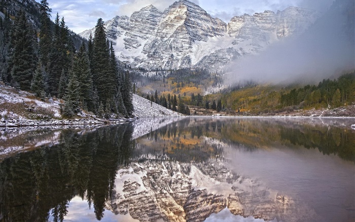 Morning, fog, lake, mountains, water reflection Wallpapers Pictures Photos Images