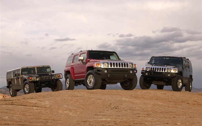 Three Hummer cars Wallpapers Pictures Photos Images