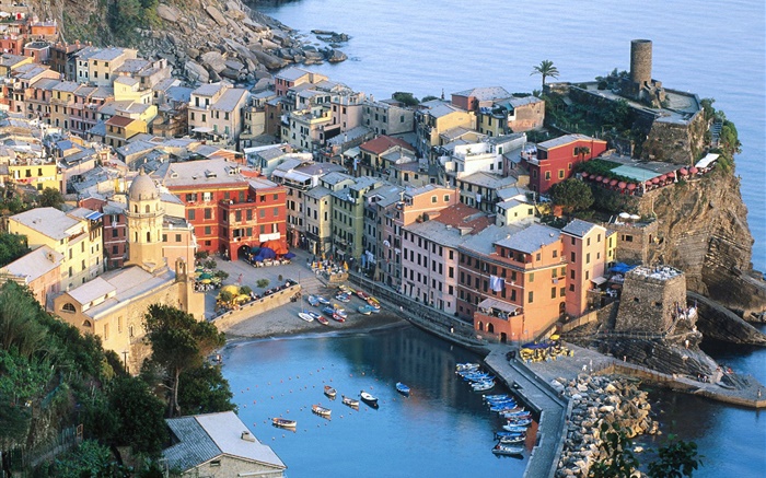 Top view of Cinque Terre in Italy Wallpapers Pictures Photos Images