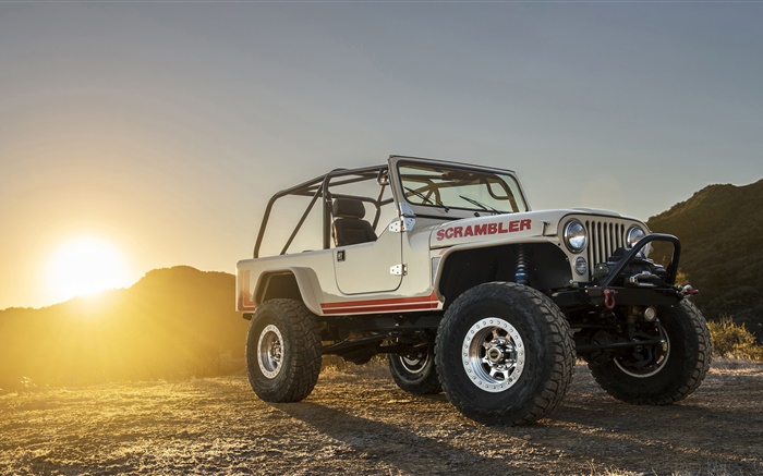 Jeep CJ-8 Scrambler SUV front view Wallpapers Pictures Photos Images