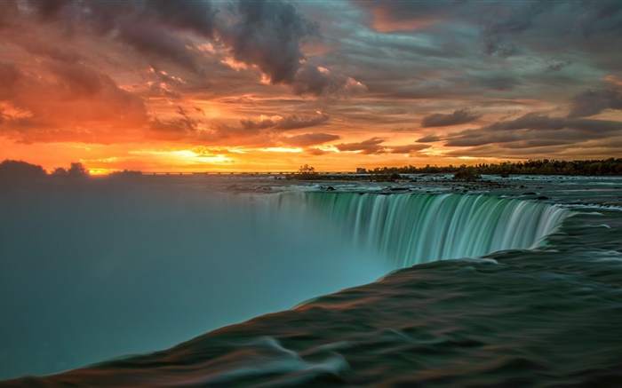Niagara Falls at sunset, clouds, Canada Wallpapers Pictures Photos Images