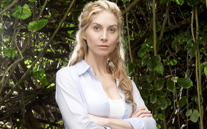 Elizabeth Mitchell as Juliet Burke in Lost Wallpapers Pictures Photos Images