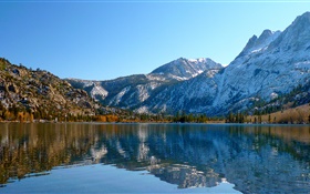 Lake, mountains, sky, trees, autumn, water reflection