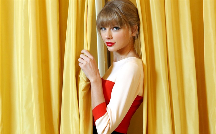 Taylor Swift 09 Wallpapers Pictures Photos Images