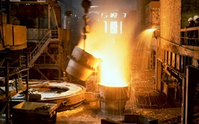 Foundry factory, melted metal HD wallpaper