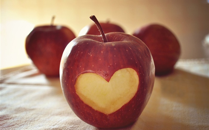 Red apple, love heart Wallpapers Pictures Photos Images