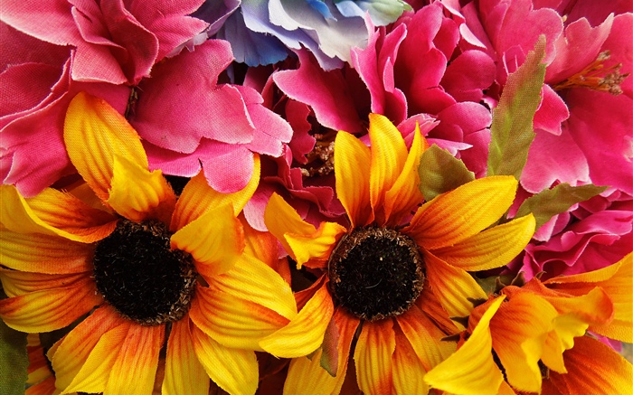 Artificial flowers, sunflowers Wallpapers Pictures Photos Images