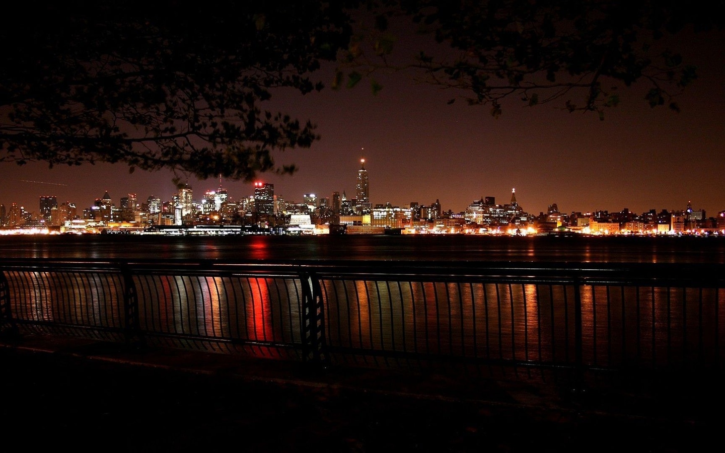 City night, lights, river 1440x900 wallpaper