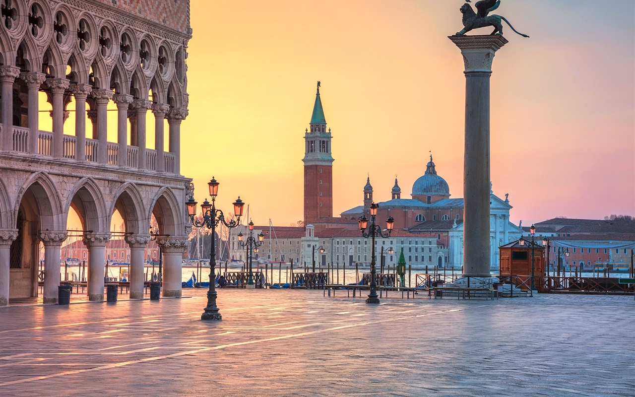 Italy, Venice, lamp, street, river 1280x800 wallpaper